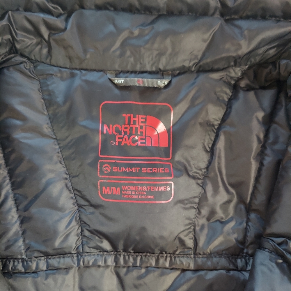 The North Face Women's Summit 800 GD Fill Packable Black Puffer - Picture 7 of 12